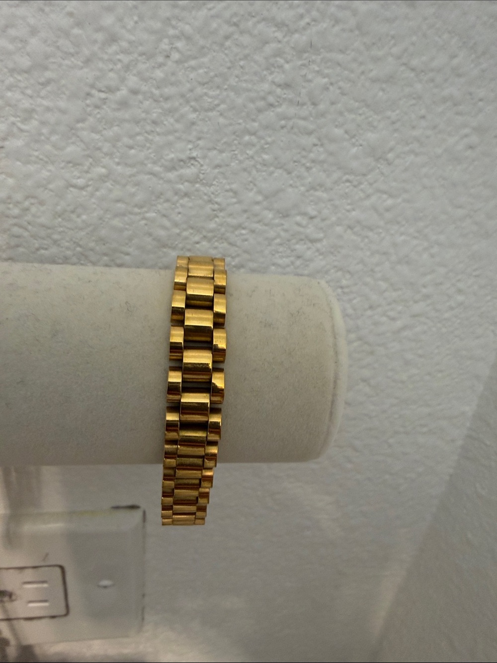 Polished Gold Link Bracelet for Women